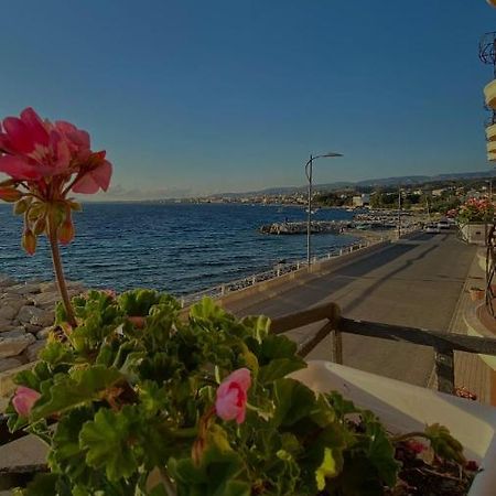 Hotel La Lampara Reggio di Calabria Exterior foto