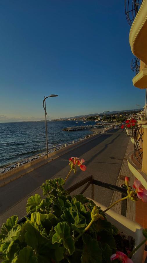Hotel La Lampara Reggio di Calabria Exterior foto