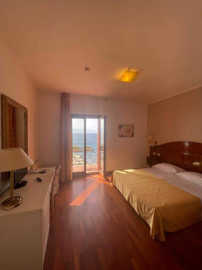 Hotel La Lampara Reggio di Calabria Exterior foto