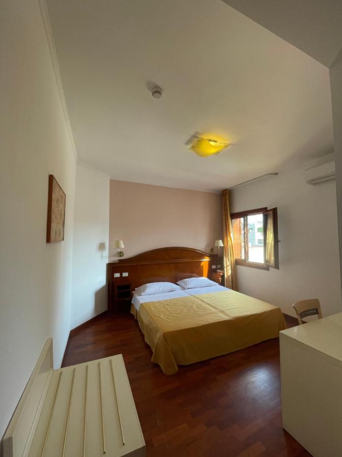 Hotel La Lampara Reggio di Calabria Exterior foto
